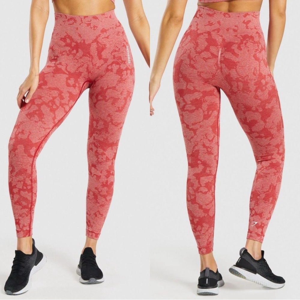 Gymshark Adapt Camo Seamless Leggings w Butt Scrunch in Red Camo ~ Size L 💚🍄